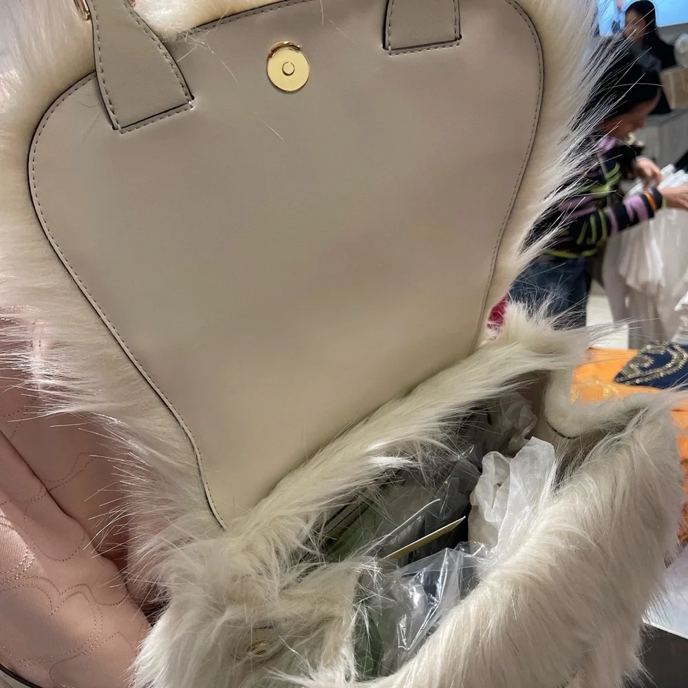 MICHAEL KORS Quinn Medium Flap Faux Fur Backpack Natural NWT Live Style
